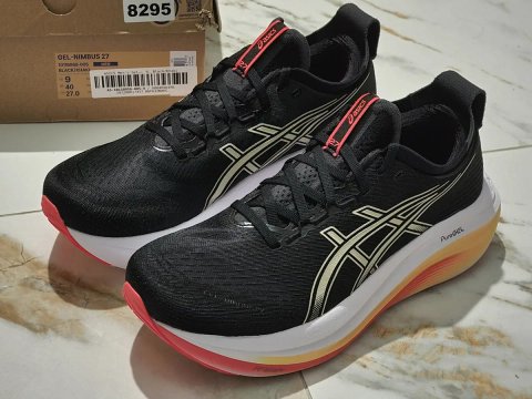 Оригінал 100% чоловічі кросівки asics nimbus 27   eur 42.5