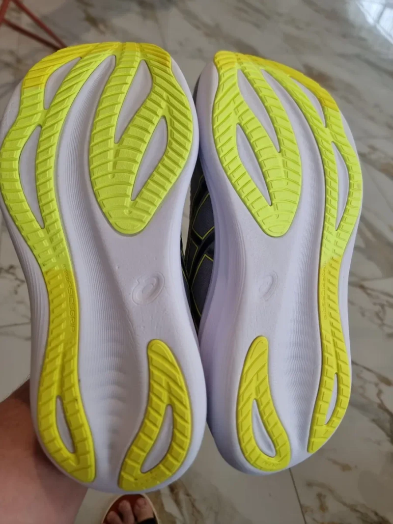 Оригінал 100% чоловічі кросівки asics nimbus 27   eur 43.5 — фото 6