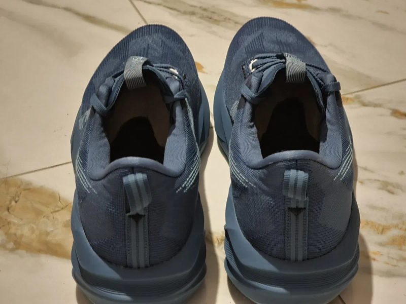 Оригінал 100% чоловічі кросівки asics novablast 5  eur 45 — фото 5