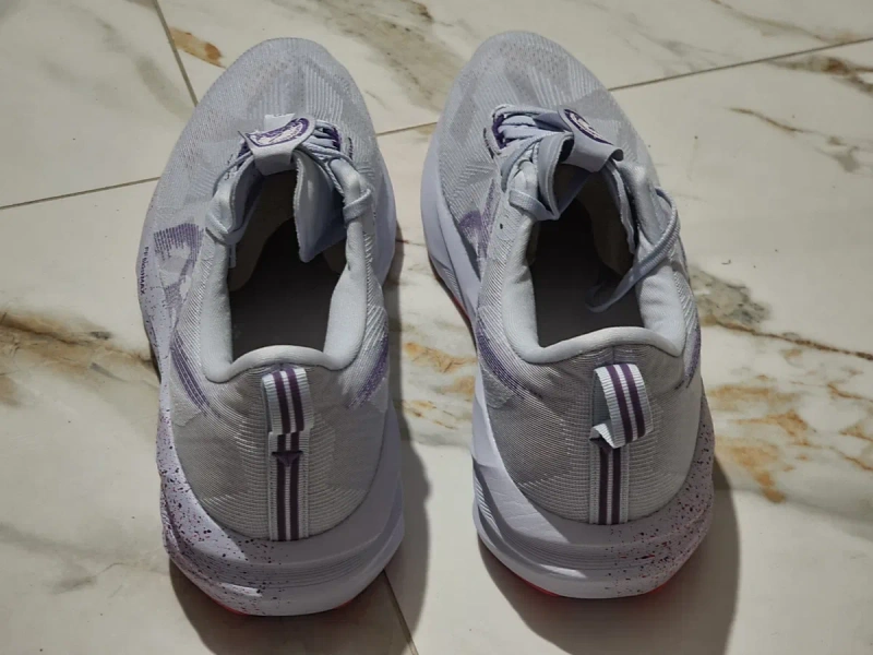 Оригінал 100% чоловічі кросівки asics novablast 5  eur 48 — фото 5