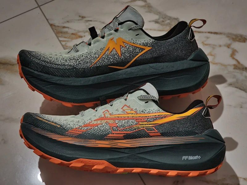 Оригінал 100% Чоловічі кросівки Asics Trabuco Max 4   EUR 46 — фото 2