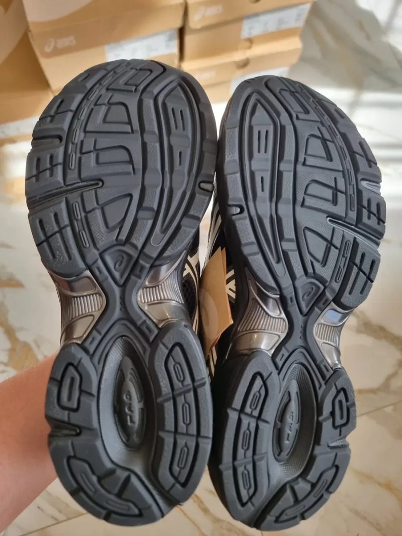 Оригінал 100% кросівки asics gel-1130   euro  42 / 43.5 / 44 — фото 6