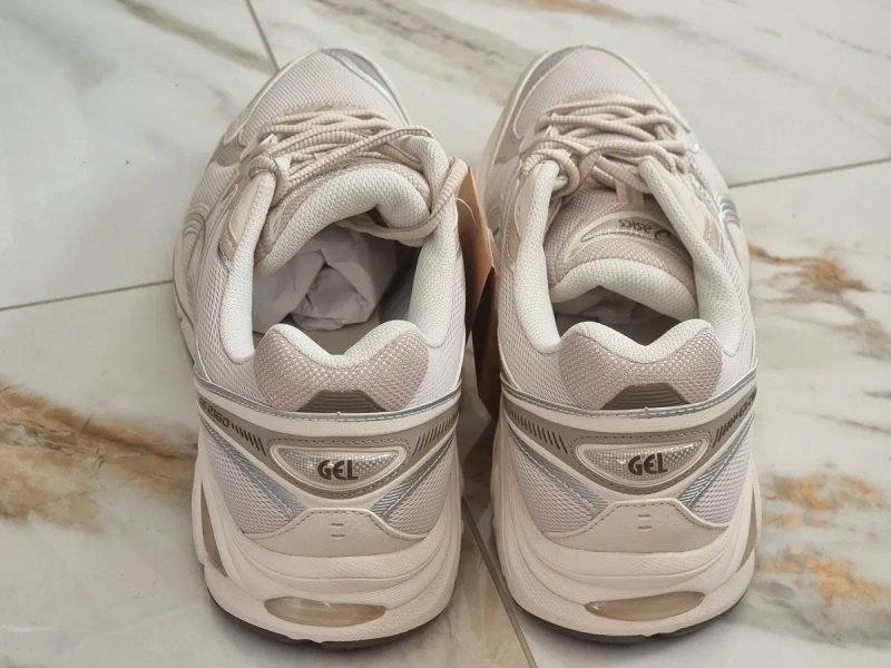Оригінал 100% кросівки asics gt-2160  eur 46 — фото 5