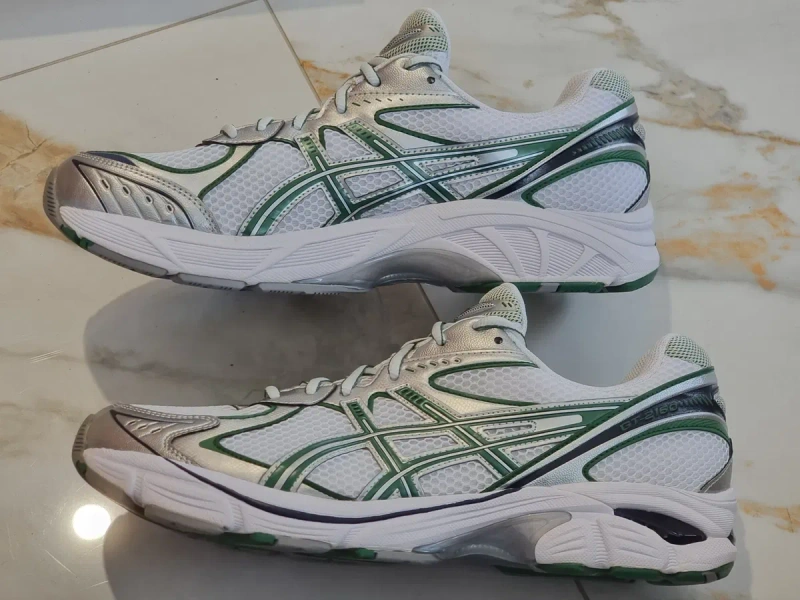 Оригінал 100% Кросівки Asics GT-2160   EURO 46 — фото 2