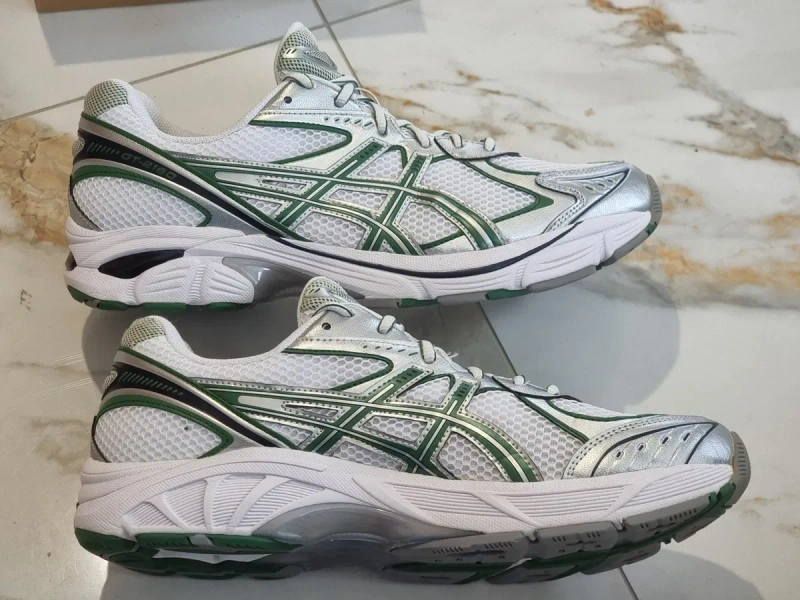 Оригінал 100% Кросівки Asics GT-2160   EURO 46 — фото 3
