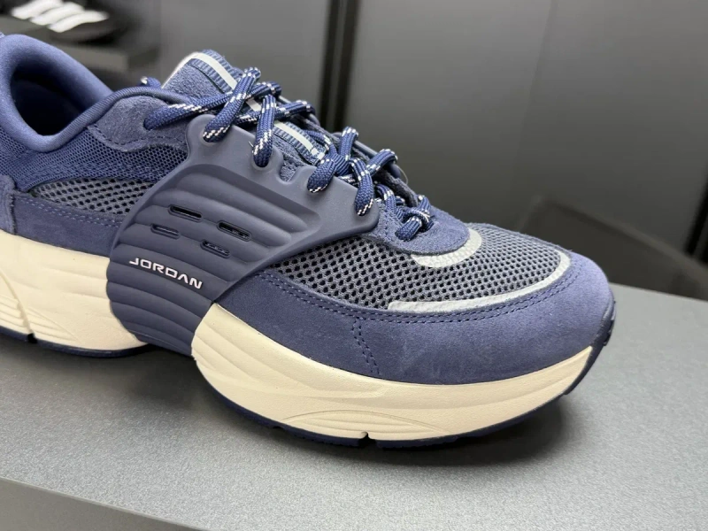 Оригінал 100%  Nike Air Jordan Trunner IB3722-400. /27,5см/ 28см/29см/ — фото 3