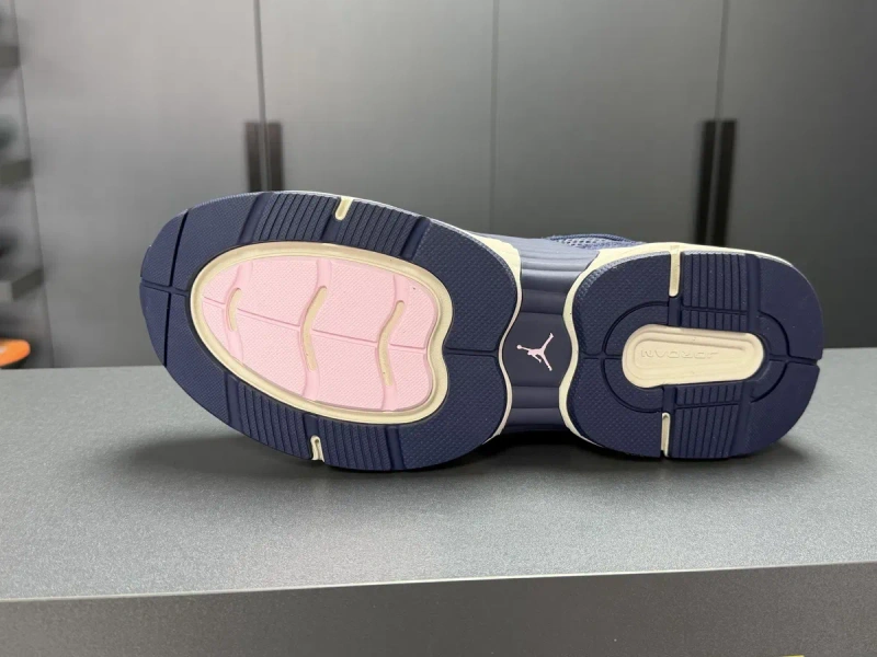 Оригінал 100%  Nike Air Jordan Trunner IB3722-400. /27,5см/ 28см/29см/ — фото 5