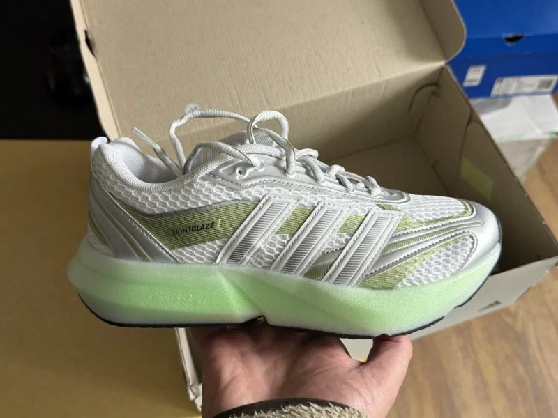 Оригінал   Adidas Lightblaze Glow Sportswear JP6328/ 23,5см/24см/24,5см/ — фото 7