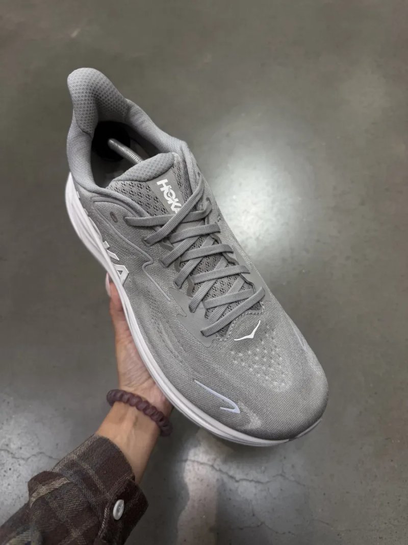 Оригінал бігові кросівки Hoka Clifton 10  Розмір: 44,5-28,5 см — фото 2