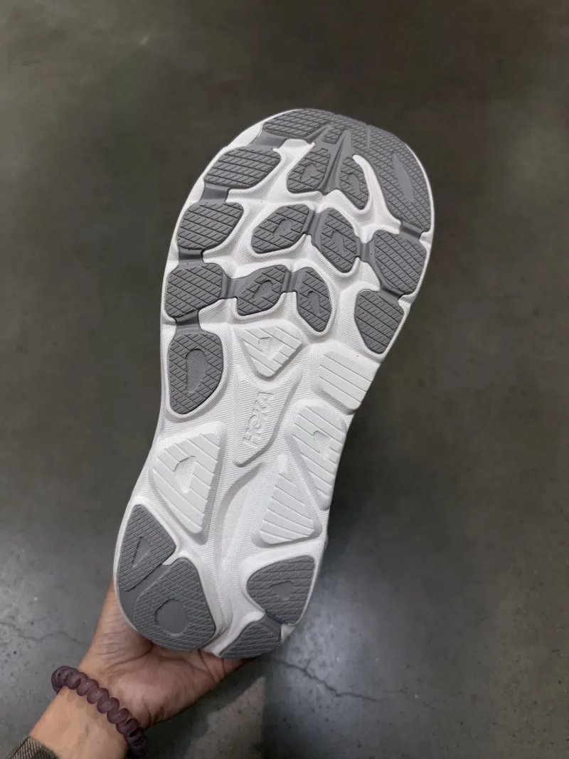 Оригінал бігові кросівки Hoka Clifton 10  Розмір: 44,5-28,5 см — фото 5