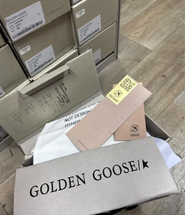 оригінал Golden Goose GB нові кросівки жіночі чорні кеди — фото 2