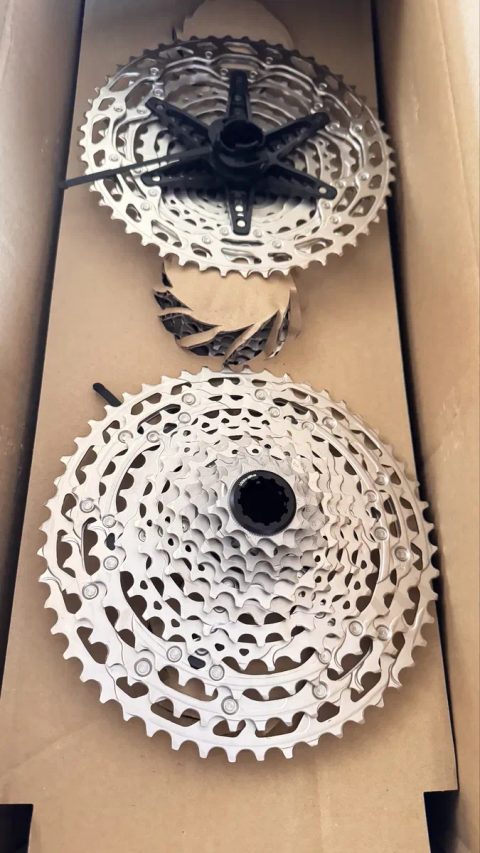 Оригінал Касета Shimano deore  CS-M6100-12 Нова