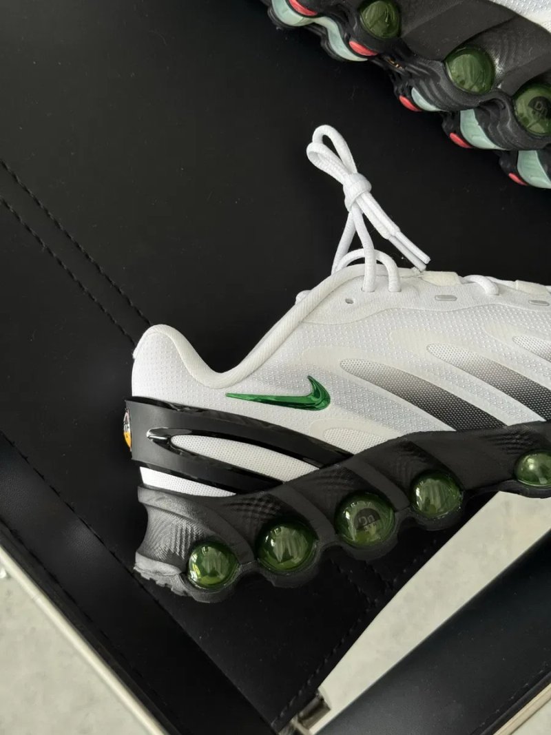Оригинал Nike Air Max DN 8 (FQ7860 104) найк дн 8 летние аир макс тн — фото 2
