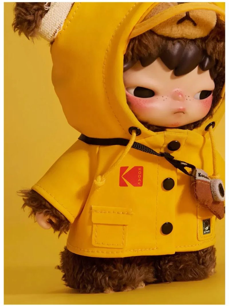 Оригінал Pop Mart Hirono × Kodak Click Bear Plush Doll Pendant — фото 4