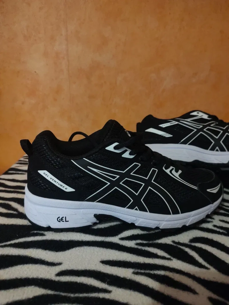 Орігінал (жіночі/чоловічі) ASICS GEL Venture 6 чорні / 38 р. (24 см) — фото 3
