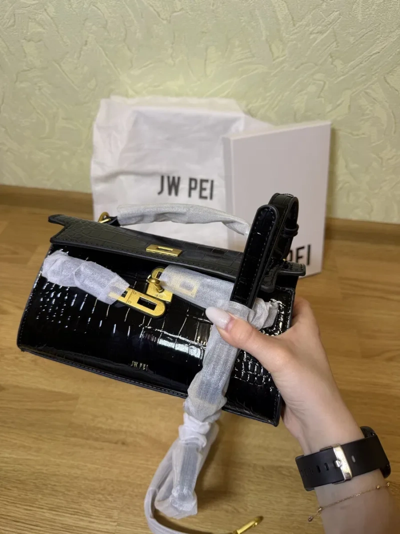 Оригінальна сумка JW PEI Noor Top Handle Bag у чорному кольорі — фото 6