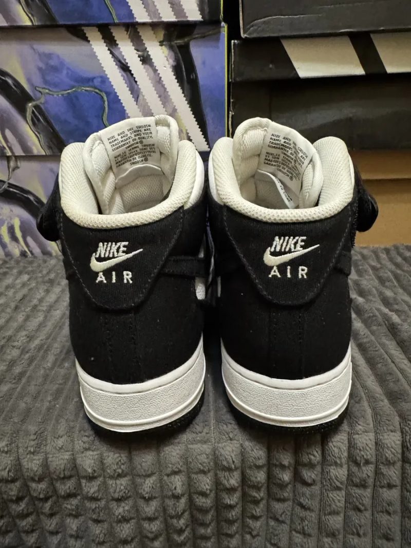 Оригінальні кросівки Nike Air Force 1 Mid 42(27см) — фото 4