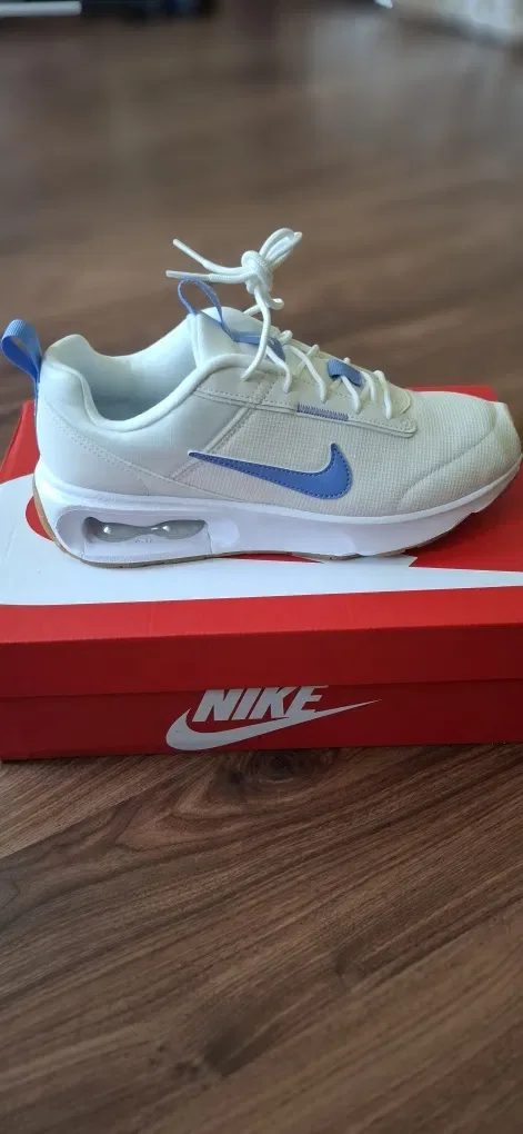 Оригінальні кросівки Nike Air Max Intrlk lite Розмір 38.5 ,40
