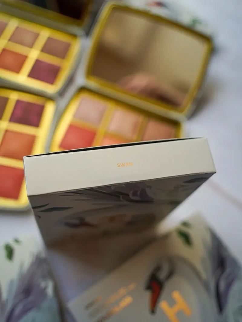 Палетка для обличчя Hourglass Ambient Lighting Edit Unlocked - Swan — фото 6