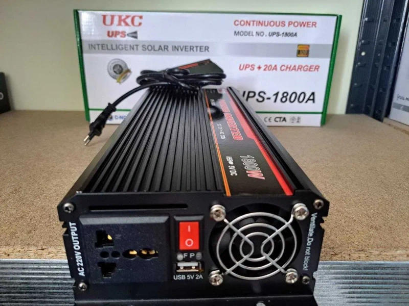 Перетворювач Інвертор з заряджанням 20А 1800W 12V-220V UPS Инвертор — фото 2