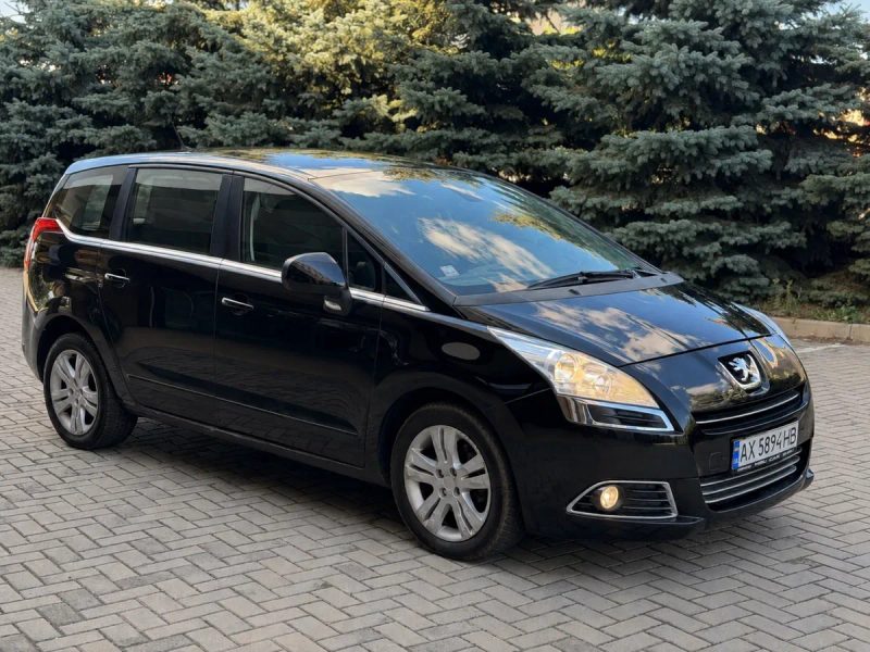 Peugeot 5008 2011 2.0 TDI AVTOMAT — фото 5