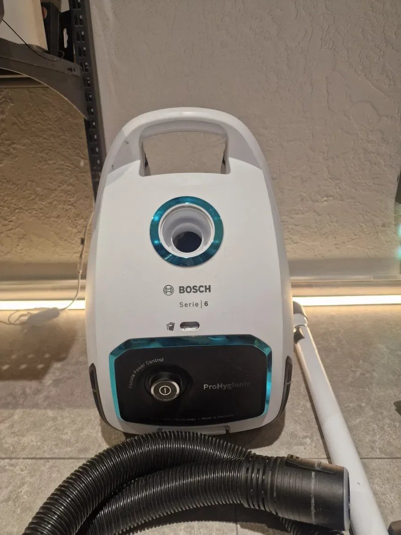 Пилосос Bosch Serie 6 ProHygienic. — фото 2