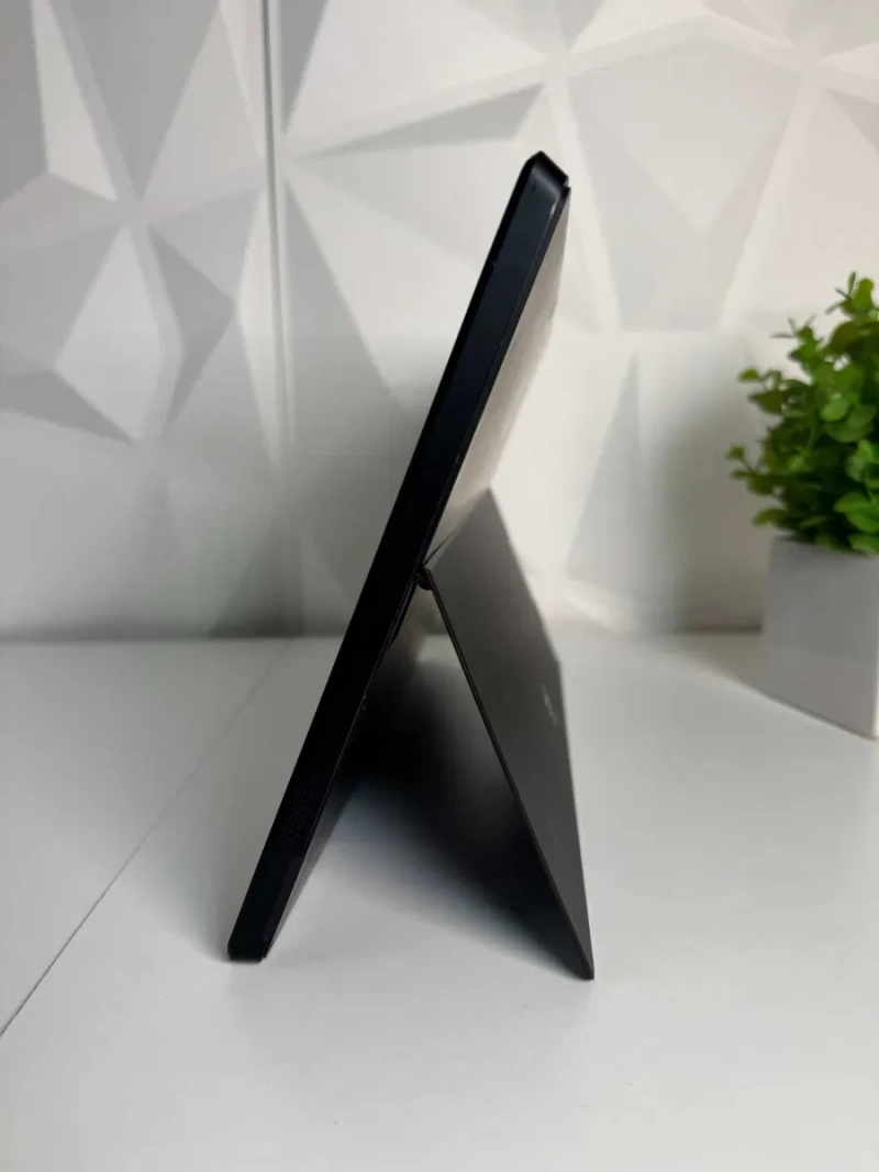 Планшет 2-в-1 Linx 12V64EDU / Atom x5-Z8330 / 4GB / 64GB / 12" Full HD Touch — фото 2
