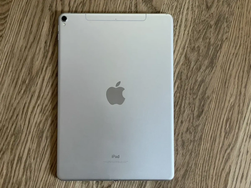 Планшет Apple iPad Pro 10.5 in. Пам'ять 64Gb. Модель Wi‑Fi + Cellular — фото 2