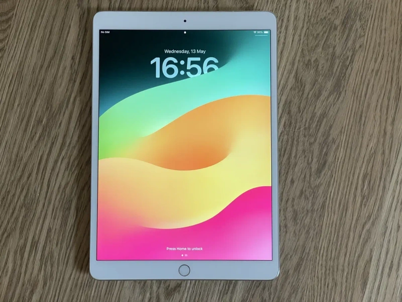 Планшет Apple iPad Pro 10.5 in. Пам'ять 64Gb. Модель Wi‑Fi + Cellular — фото 3