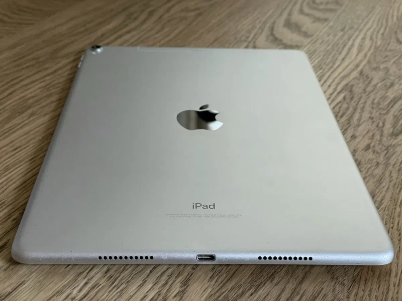 Планшет Apple iPad Pro 10.5 in. Пам'ять 64Gb. Модель Wi‑Fi + Cellular — фото 4
