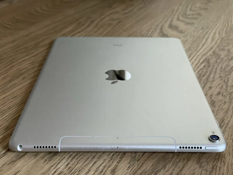 Планшет Apple iPad Pro 10.5 in. Пам'ять 64Gb. Модель Wi‑Fi + Cellular — фото 5