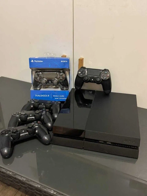 PlayStation 4 FAT Version 512gb/ 5 Джойстиків ! Ігри у подарунок/ Телефонуй