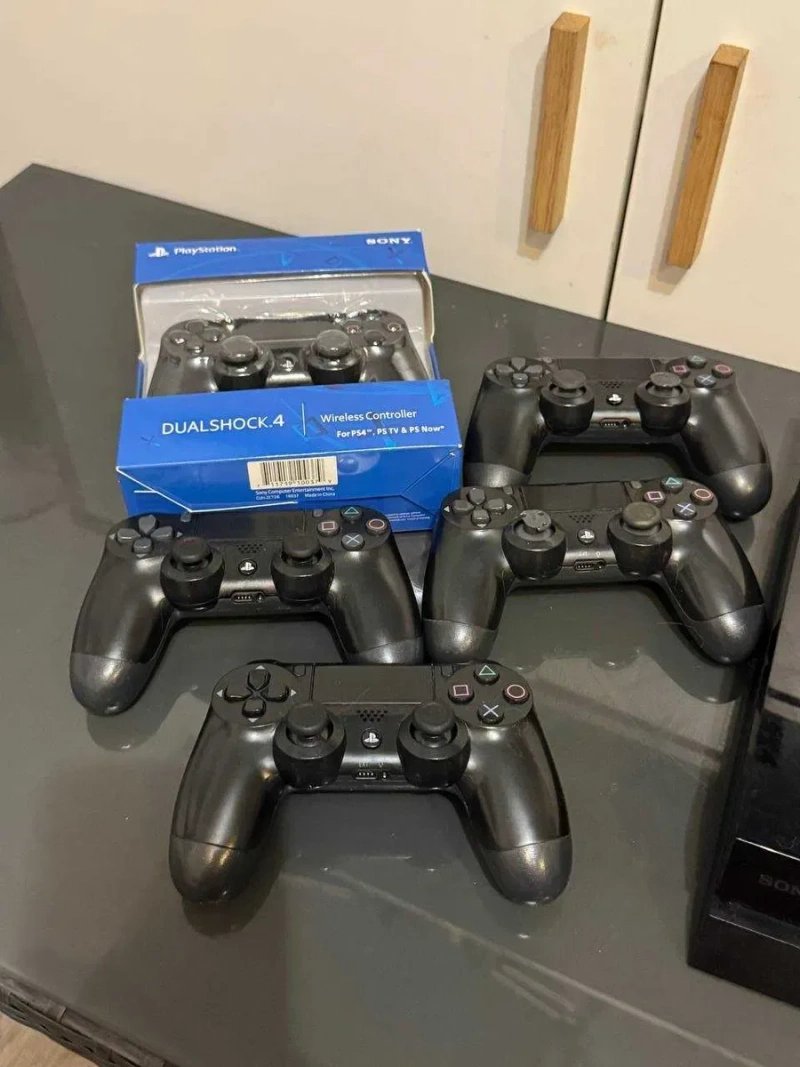 PlayStation 4 FAT Version  512gb/ 5 Джойстиків !  Ігри у подарунок/ Телефонуй — фото 2