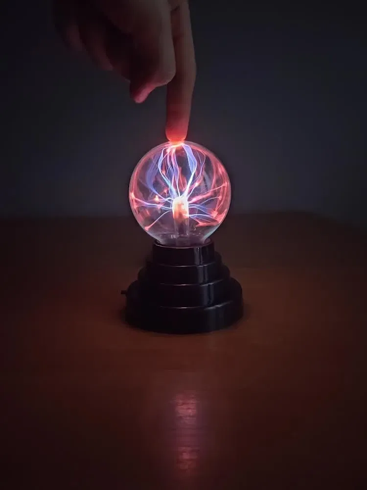 Плазмова куля Тесли Plasma Light з блискавками 3,5 дюйма — фото 3