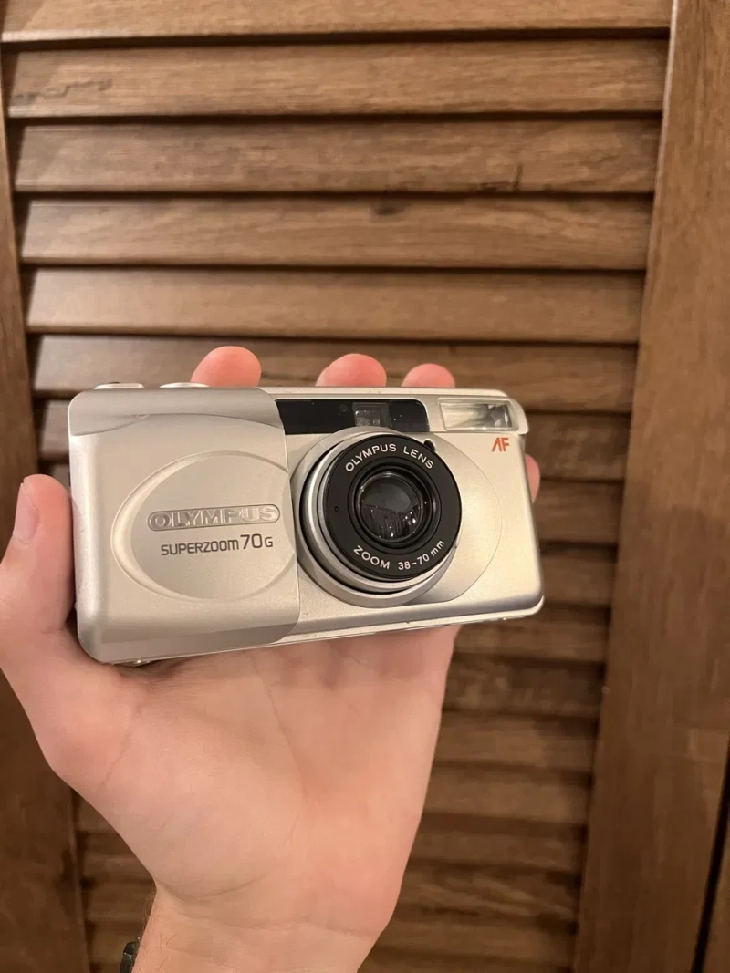 Плівковий фотоапарат Olympus Superzoom 70G / Стан нового / Рідний чохол — фото 2