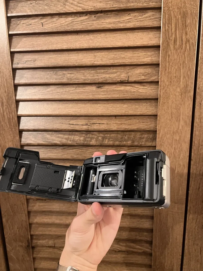 Плівковий фотоапарат Olympus Superzoom 70G / Стан нового / Рідний чохол — фото 5