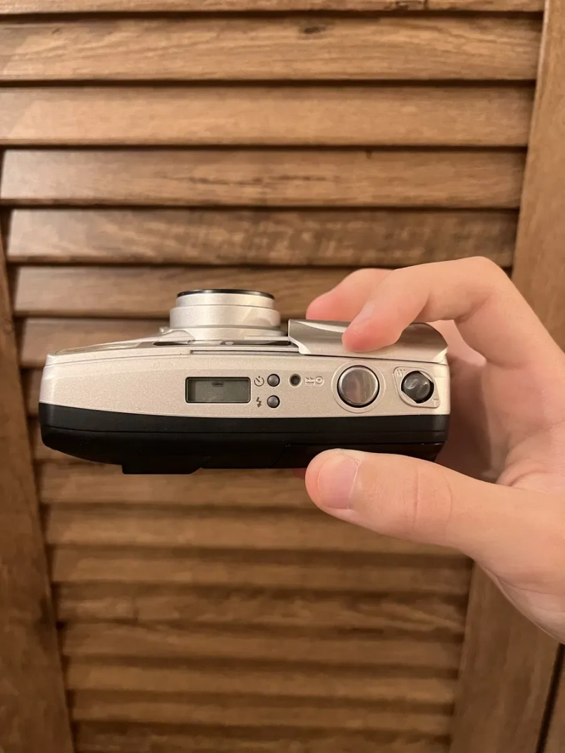 Плівковий фотоапарат Olympus Superzoom 70G / Стан нового / Рідний чохол — фото 6