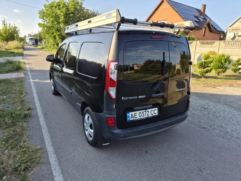 Практичний Renault Kangoo MAXI — фото 5