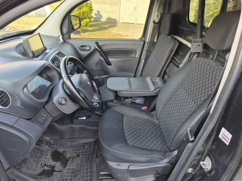 Практичний Renault Kangoo MAXI — фото 6