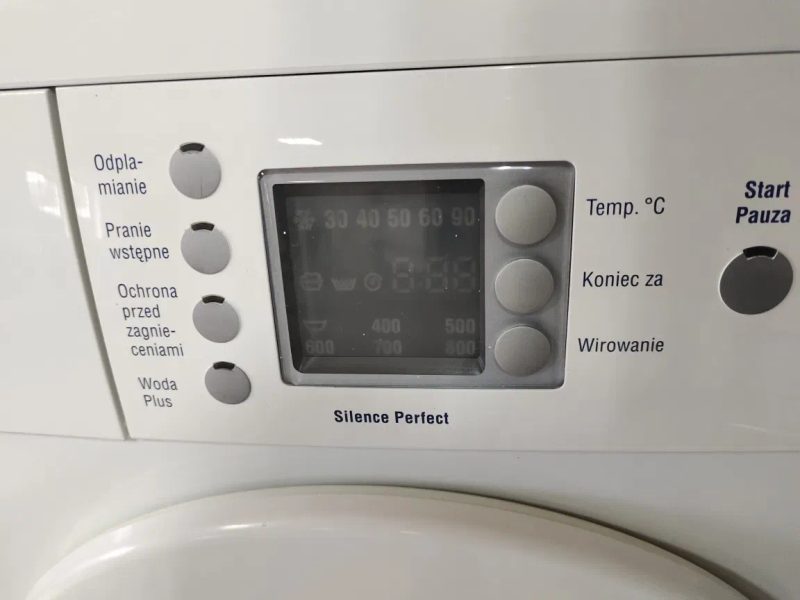 Пральна машина BOSCH Maxx5 з Європи.5 kg. 40 см вузька, Класний стан — фото 5