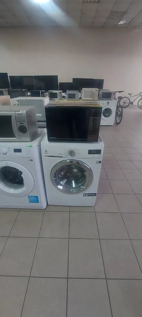 Пральна машина Electrolux вузька 0,40 см.EWS1266CI