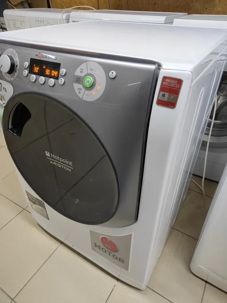 Прально-сушильна машинка Hotpoint Ariston 9 /7 кг 1400 об.хв — фото 5