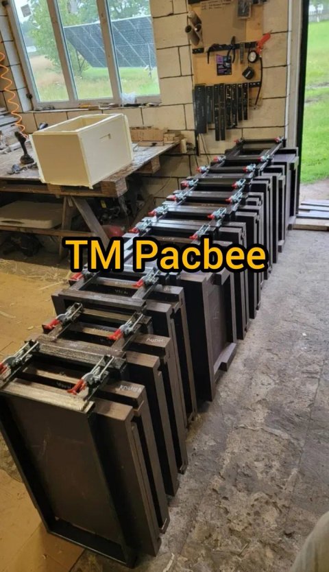 Форми для Виготовлення вуликів від Pacbee