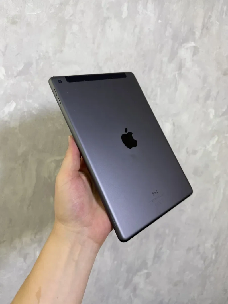 Продам Apple iPad 9-го покоління на 64 ГБ, версія з підтримкою SIM-карти. — фото 5