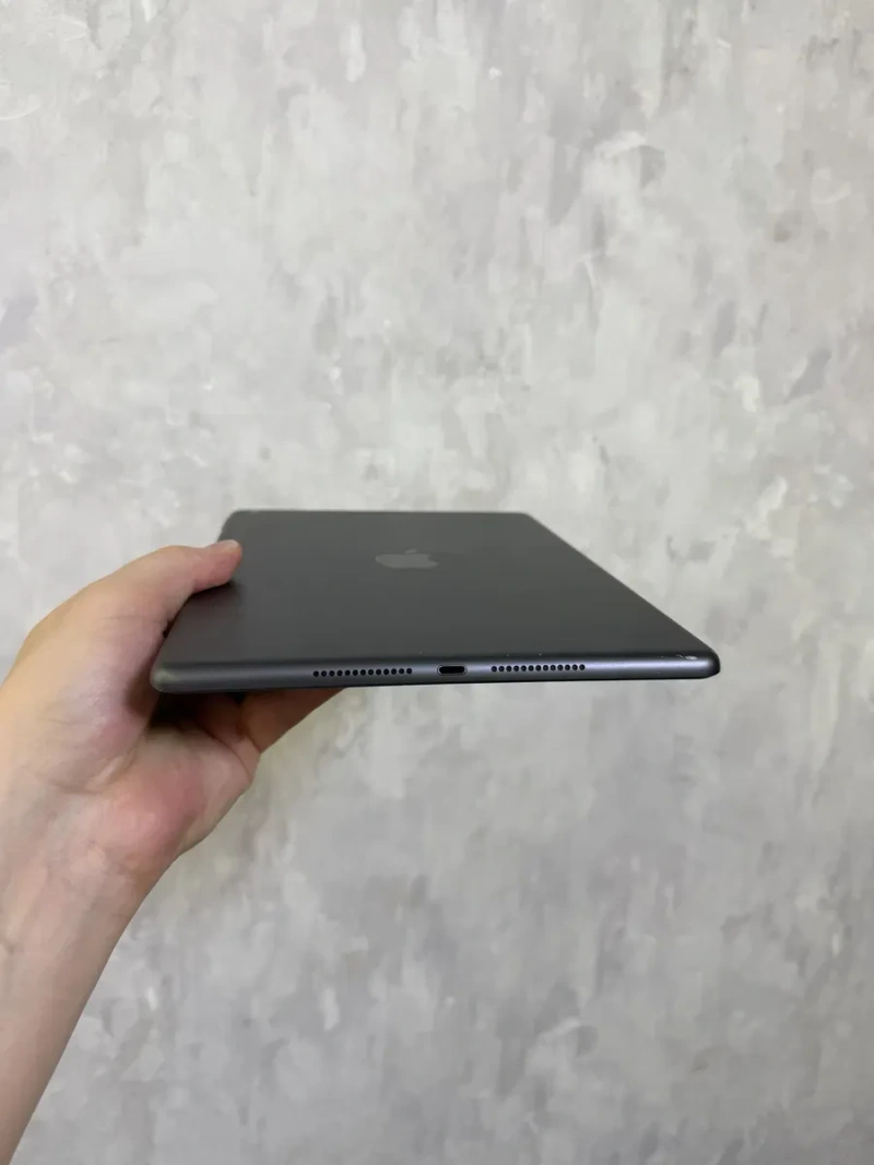Продам Apple iPad 9-го покоління на 64 ГБ, версія з підтримкою SIM-карти. — фото 7