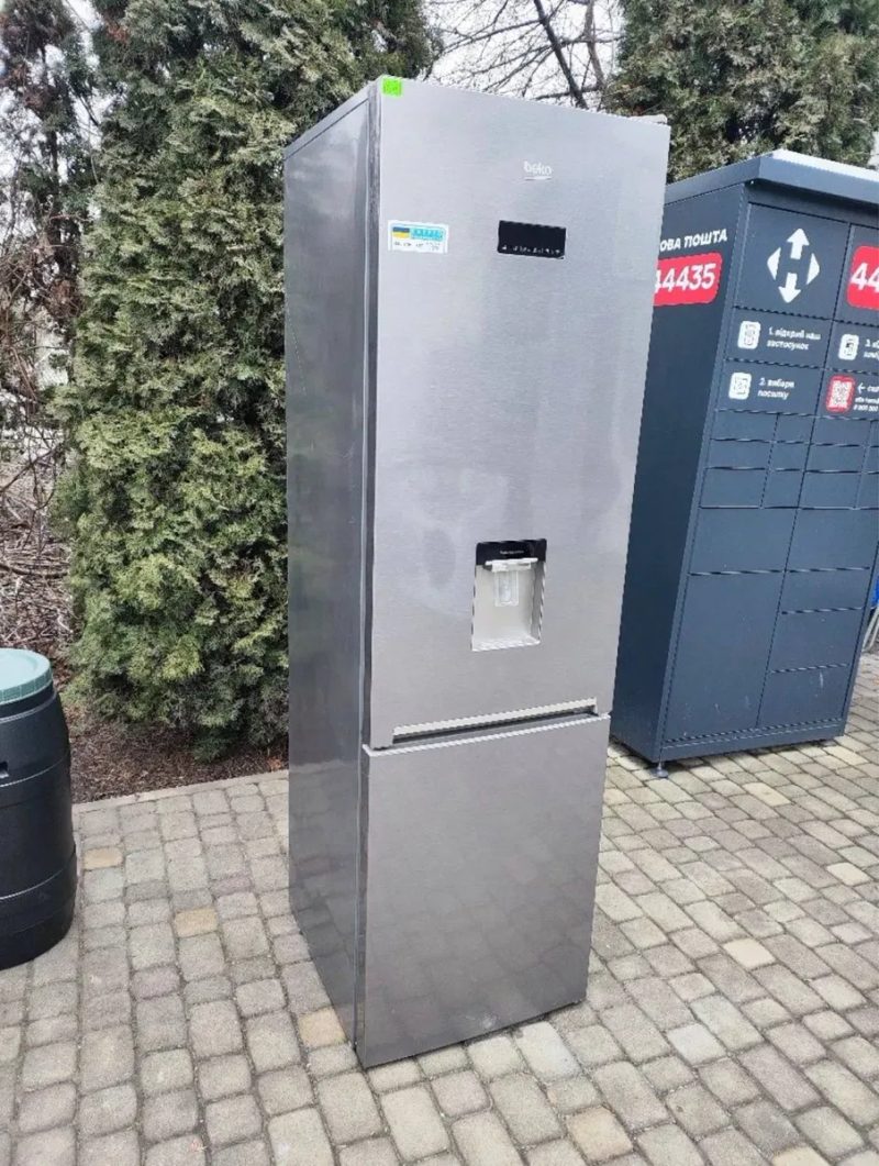 Продам Б/У Холодильник BEKO RCNA406E40ZXBN.2023 рік Інверторний. — фото 4