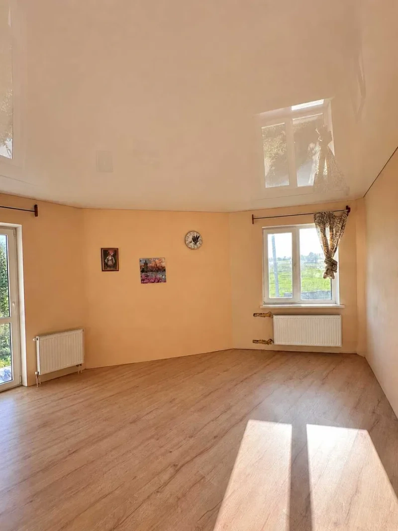 Продам будинок з частковим ремонтом на 10 сотках. 143кв.м. Район Синергії — фото 2