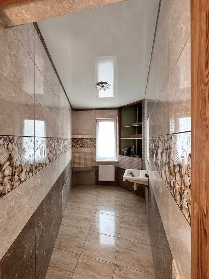 Продам будинок з частковим ремонтом на 10 сотках. 143кв.м. Район Синергії — фото 3