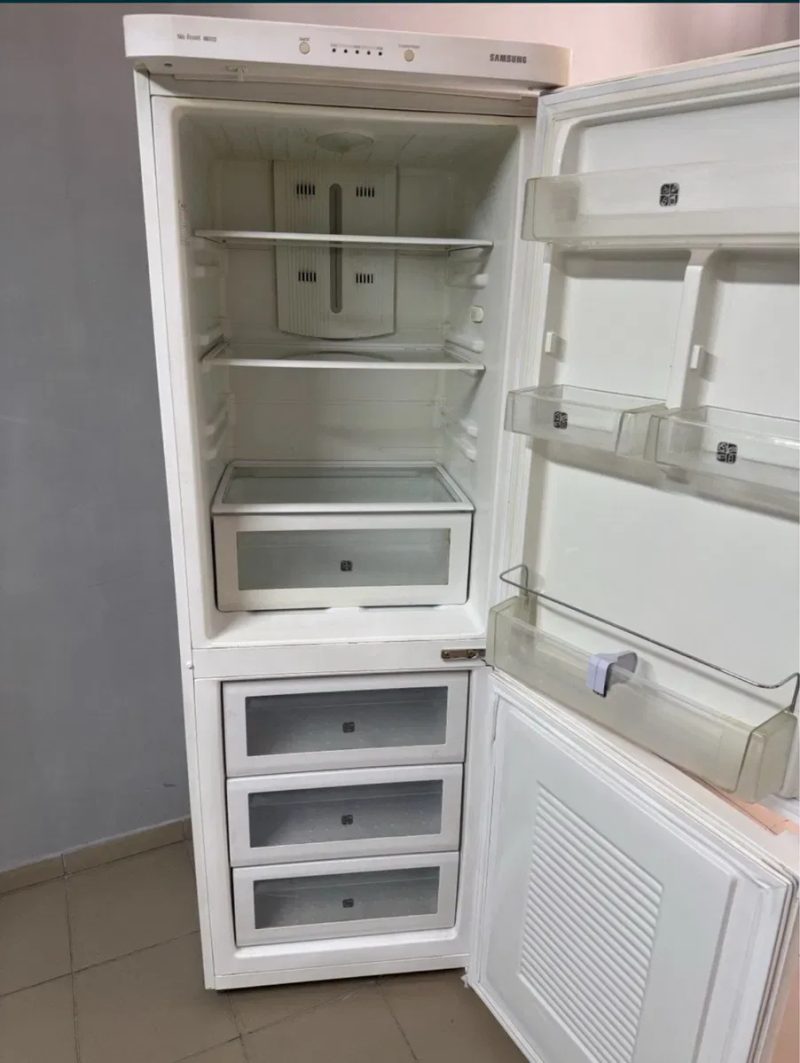 Продам дешевий холодильник б/у Indesit TI22W NoFrost.Робочий.Доставлю. — фото 6
