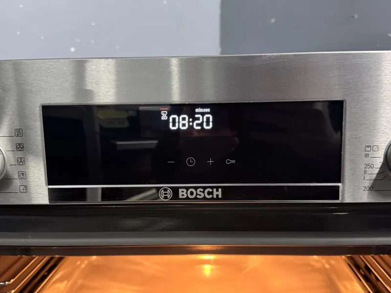 Продам Духовий Шкаф Bosch HBJ558YS3Q Ідеальний стан. Конвекція. — фото 3